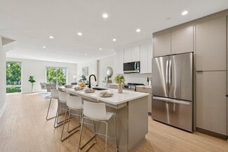 2134 Wisconsin Ave NW, Washington, DC 20007