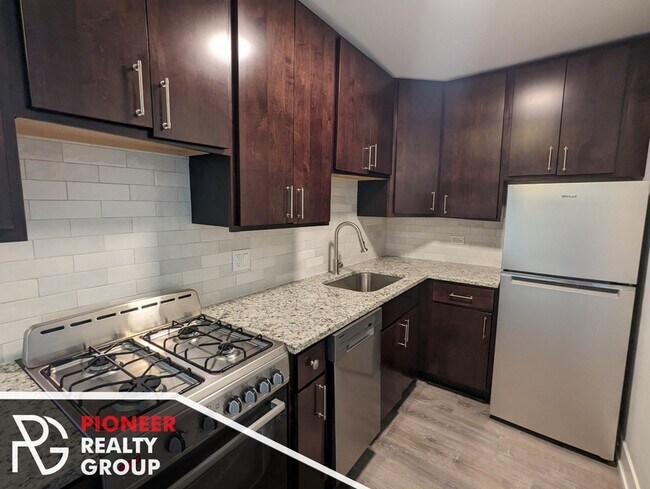 454 W Barry Ave unit 4, Chicago, IL 60657 - photo 6