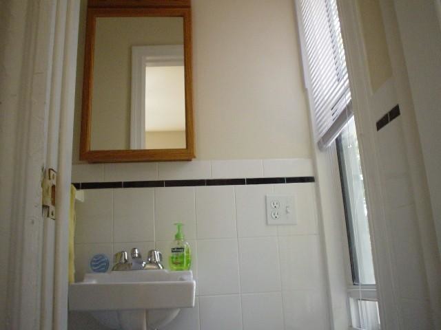 25 Everett St unit 4, Boston, MA 02128 - photo 1