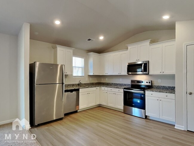 365 Taverners Ln, Angier, NC 27501 - photo 7