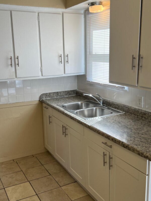 2348 E 37th St, Lorain, OH 44055
