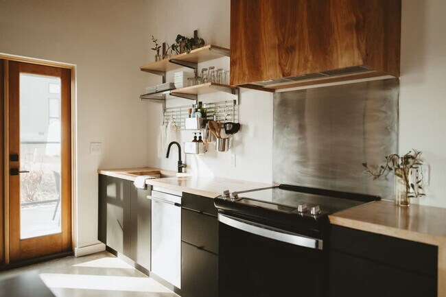 514 Hook St unit ID1363341P, Bentonville, AR 72712 - photo 5