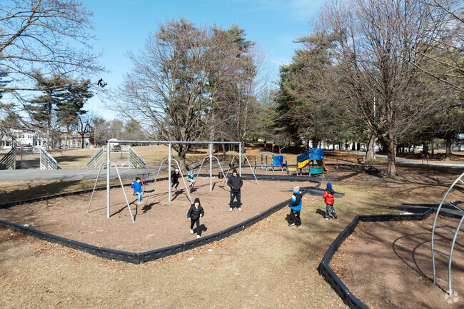 Swinburne Park is your goto outdoor space in West End to relax and have fun.