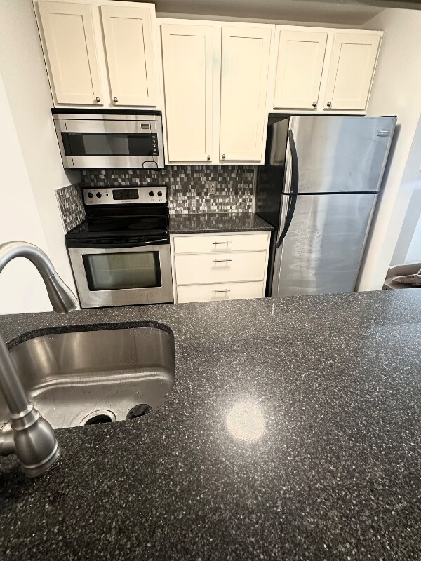 807 Hickory Cir, Cherry Hill Township, NJ 08003 - photo 4