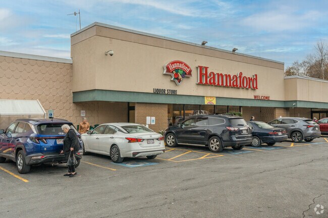 Hannaford is the go to grocery store for Gardner Residents.
