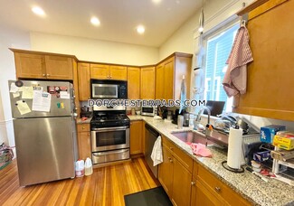 14 Edison Green Unit 1, Boston, MA 02125