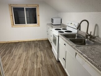 1006 Oak St Unit B, Jefferson City, MO 65101