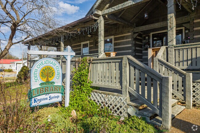 South Cheatham County Library is located in the heart of Kingston Springs.
