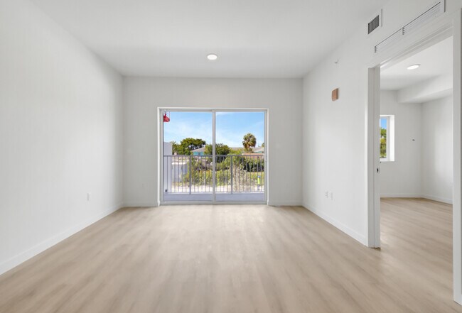 232 Fordham Dr unit A1, Lake Worth, FL 33460 - photo 5