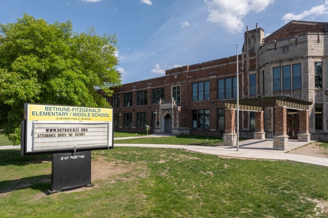 Mary McLeod Bethune Elementary/Middle School provides bilingual education for Bethune Community students.