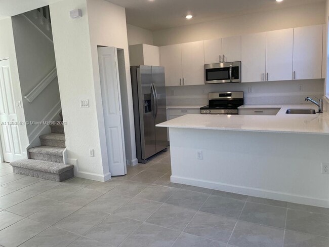 29209 SW 162nd Ct, Homestead, FL 33033 - photo 3