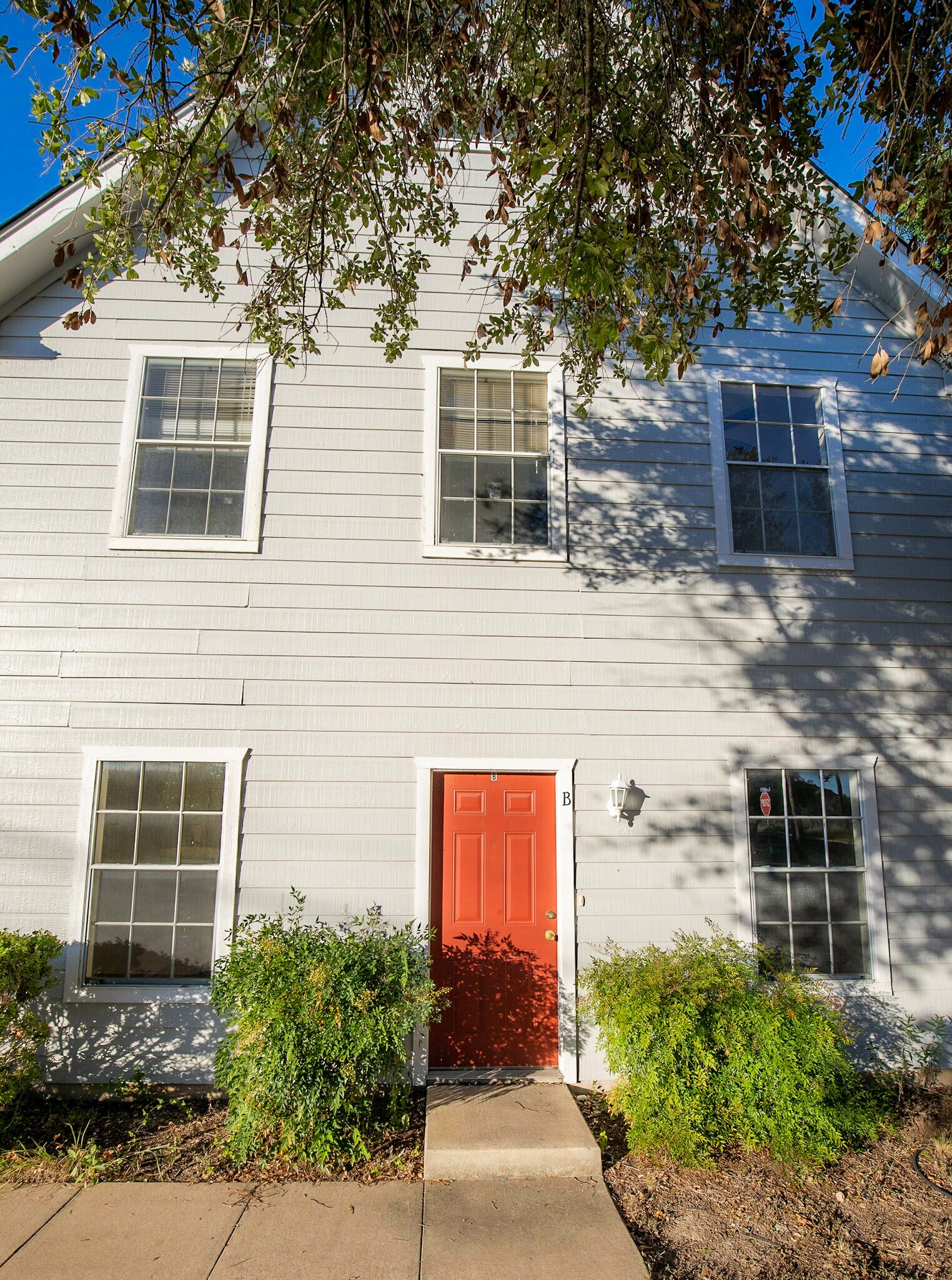 3001 Whisper Oaks Ln unit B, Georgetown, TX 78628 - photo 1