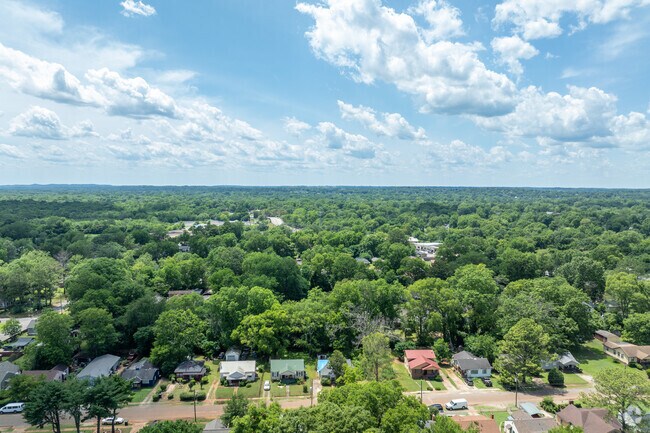 Get to know the locals in West End Manor.