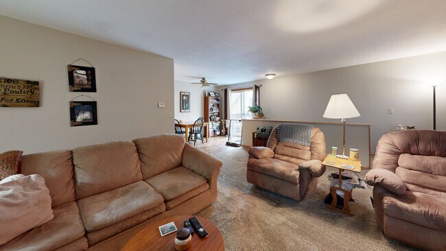 3762 Mt Vernon Place unit . A, Lima, OH 45804 - photo 3