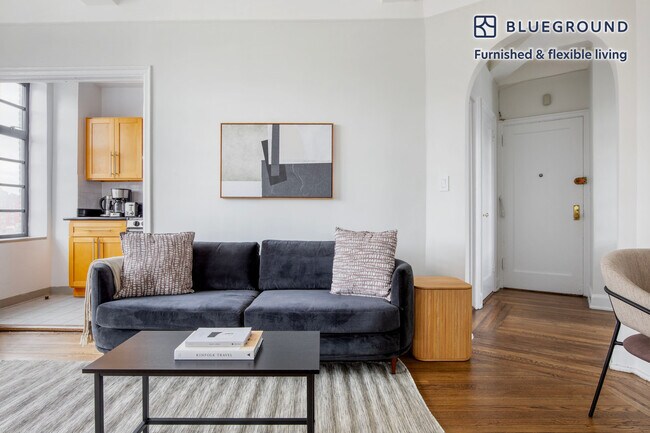 10 Sheridan Square unit FL10-ID1469, New York, NY 10014 - photo 2