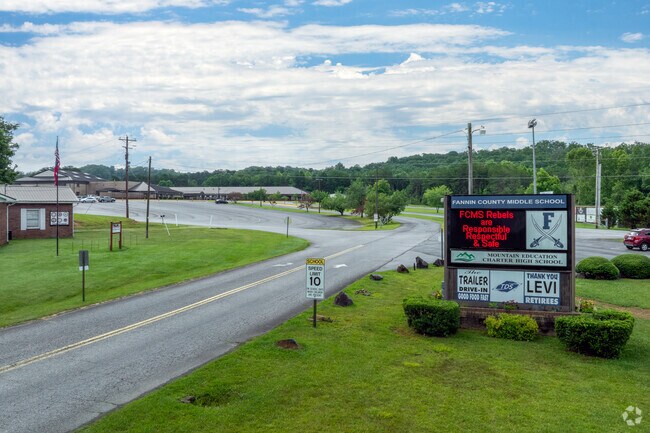Fannin County Middle School is an above average, public school located in Blue Ridge.