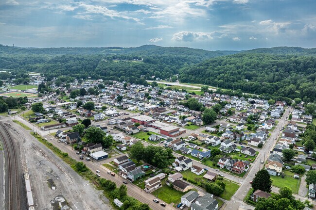 Wellsville was established in 1848 as a shipping hub along the Ohio River.
