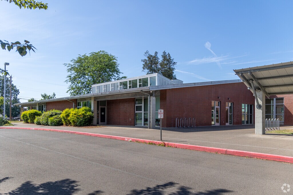 Clackamas River Elementary School is a public elementary school in Estacada Oregon.