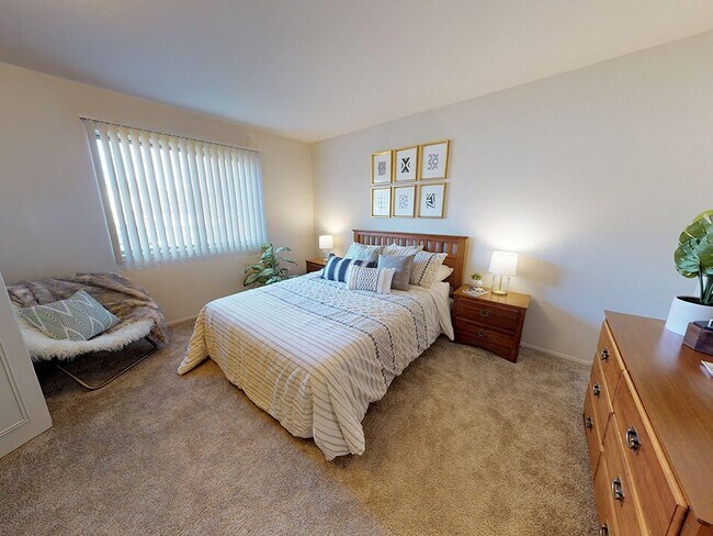 Castle Pointe, East Lansing, MI 48823 - photo 7