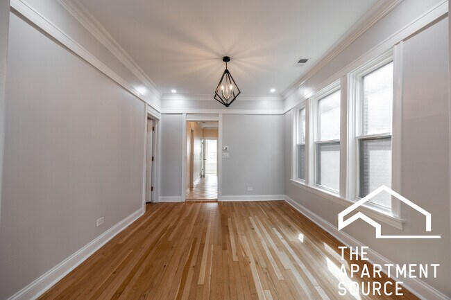 3055 N Kimball Ave unit 2, Chicago, IL 60618 - photo 2