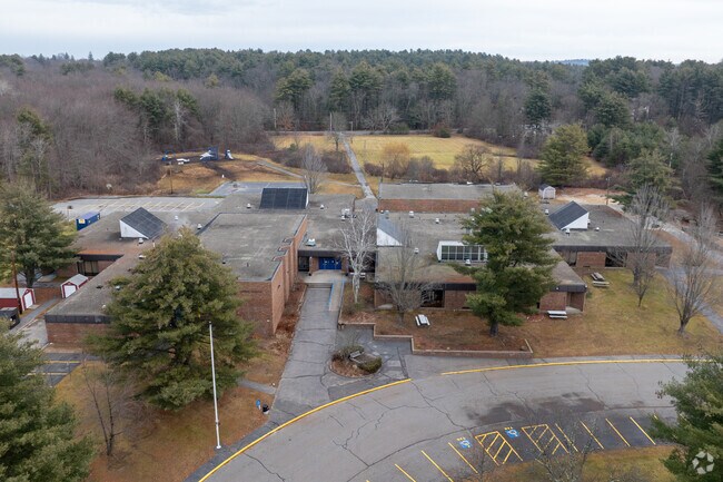 Luther Conant School is a public school in Acton for students grades K-6.
