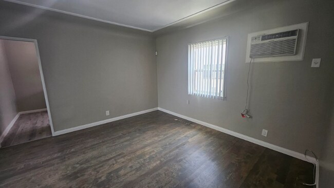 812 N Fuller Ave, Los Angeles, CA 90046 - photo 4