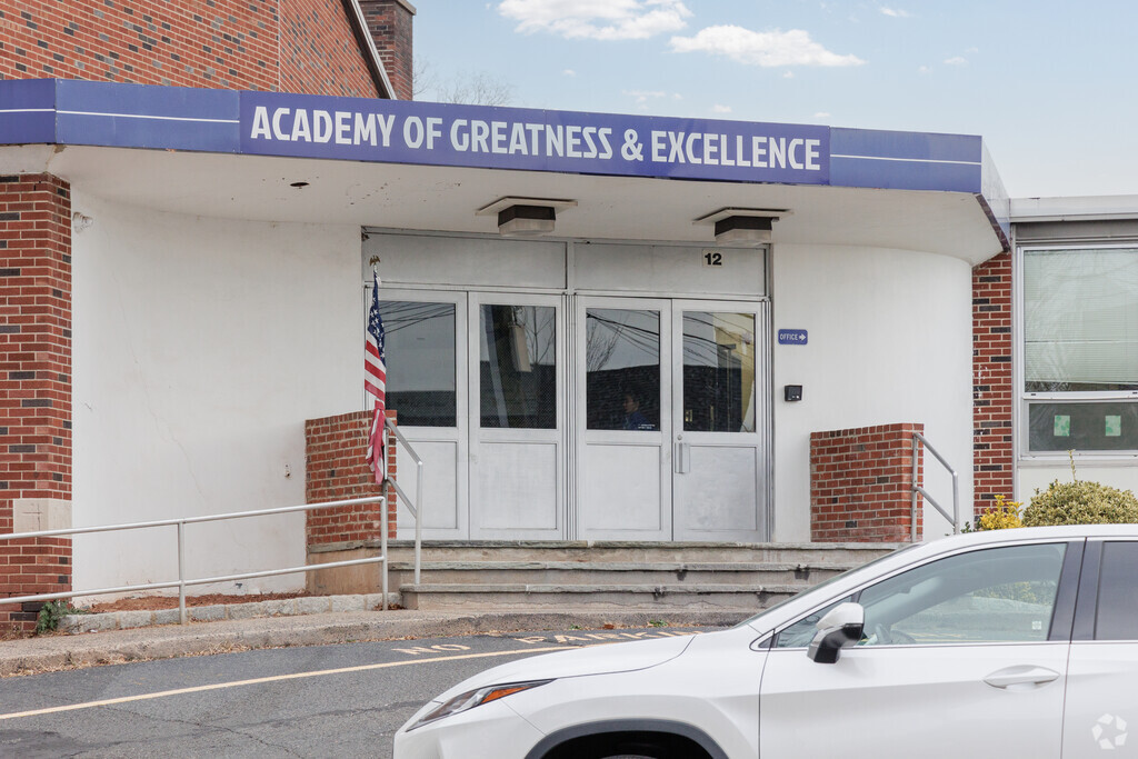 Academy of Greatness & Excellence is a Muslim school in Ridgefield Park, NJ.
