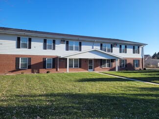 1934 Sylvan Way, West Bend, WI 53095