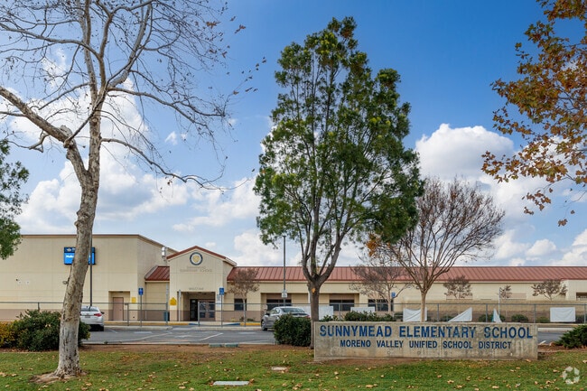 Sunnymead Elementary School in Moreno Valley encourages students to learn.