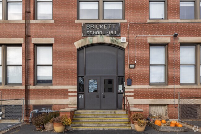 Brickett Elementary School in Lynn has an overall grade of C- on Niche.