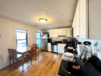 924 Dorchester Ave, Boston, MA 02125
