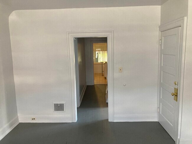 Family Room Entry
