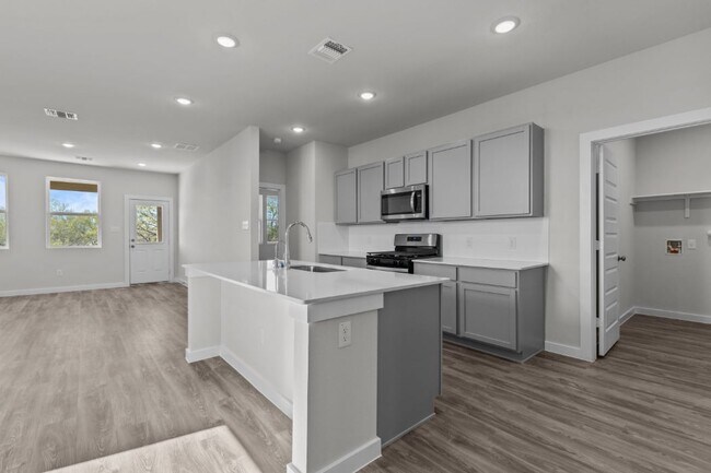 15514 Doublecreek Dr, San Antonio, TX 78253 - photo 3