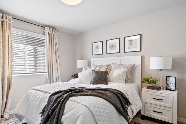 22362 E 38th Place, Aurora, CO 80019 - photo 3