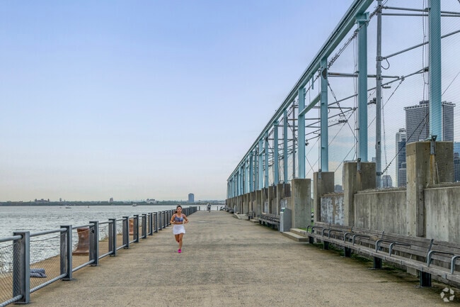 Brooklyn Bridge Park has sweeping views on an expansive pier and greenspace.