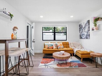 584 NW 30th St, Miami, FL 33127