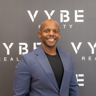 Steve Mwaura