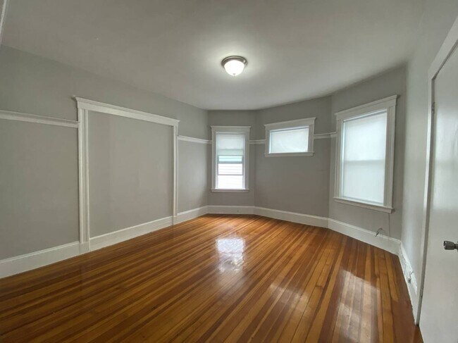 19 Roseclair St unit 3, Dorchester, MA 02125 - photo 6