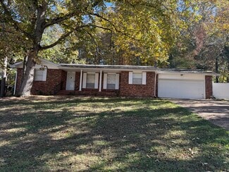 2500 Shenandoah Dr, Chattanooga, TN 37421