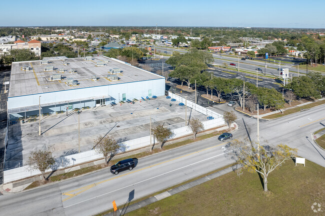 Acceleration East High School is at the intersection of East Grant Street and Semoran Boulevard.