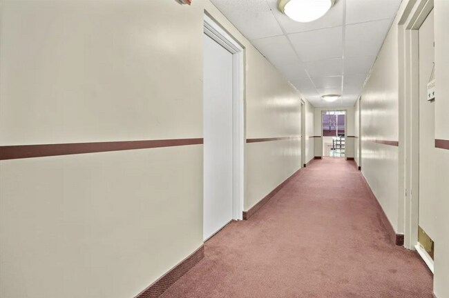 80 N Warren St unit 36, Woburn, MA 01801 - photo 7