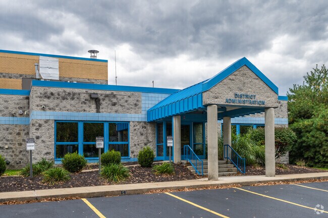 Test scores show 44% of Carmichaels Area Elementary Center students are at least proficient in reading.