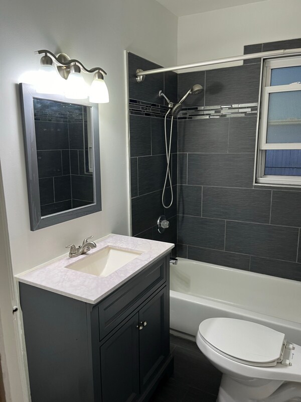 420 Grant St unit upper, Buffalo, NY 14213 - photo 2