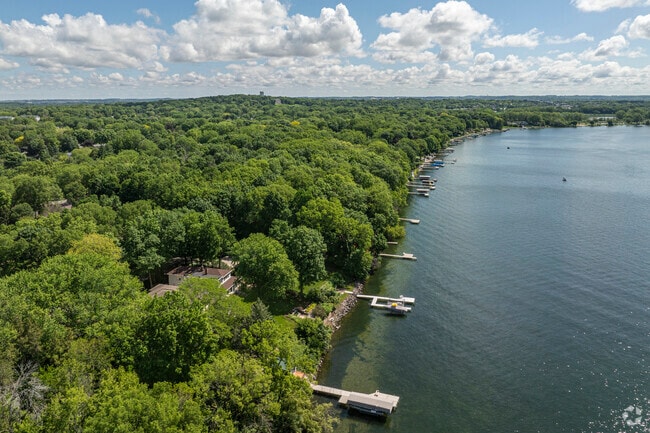 One of the biggest draws of Lerdahl Park is its proximity to Lake Mendota.