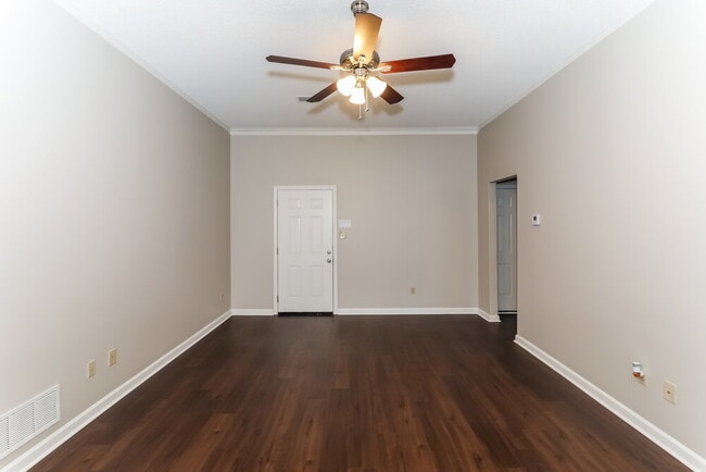 8456 Cross Point Dr, Olive Branch, MS 38654 - photo 4