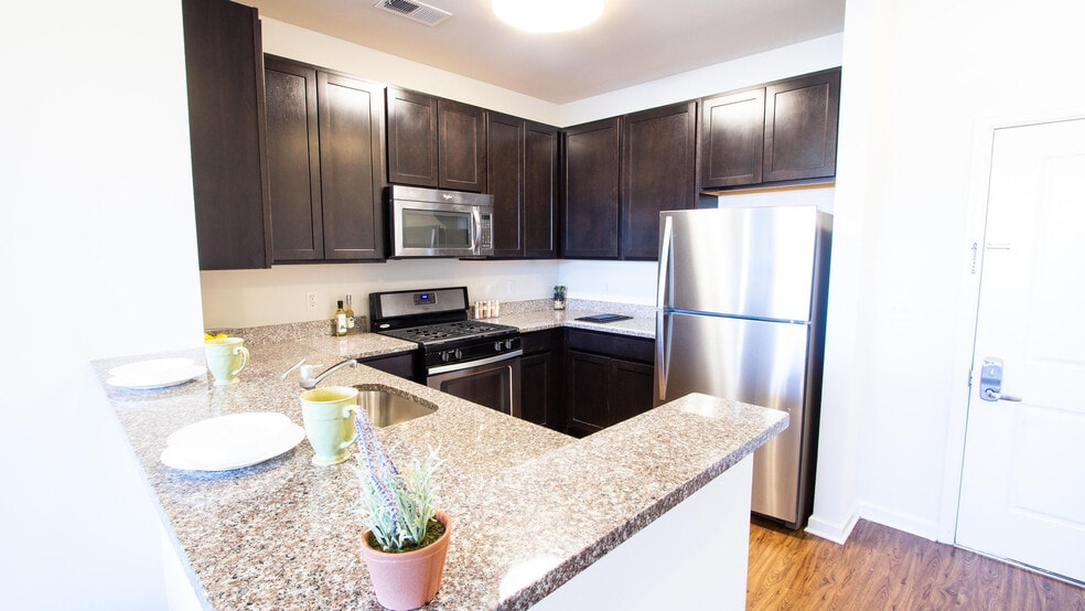 The Villas at Fairway, Piscataway, NJ 08854 - photo 1