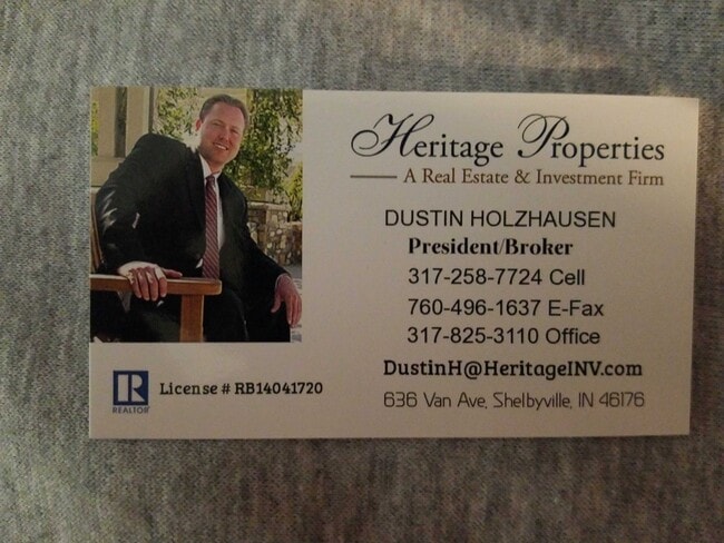 Agent Photo