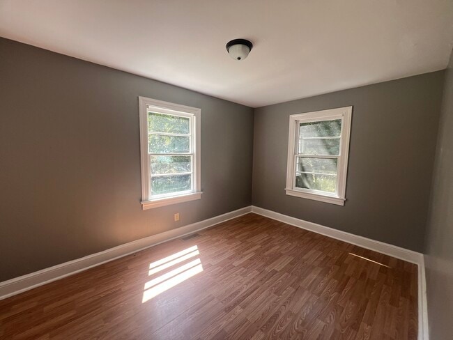 609 Jackson Ln, Kinston, NC 28501 - photo 4