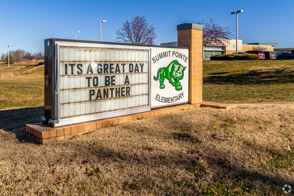 Grade school students in Lee's Summit can attend Summit Pointe Elementary School.