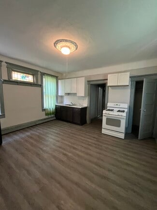 147 Bostwick Ave Unit 1, Jersey City, NJ 07305
